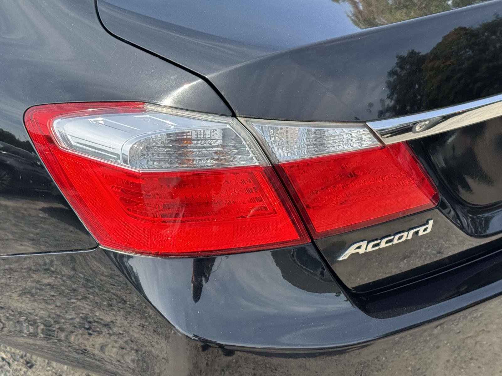 Used 2015 Honda Accord EX image 8