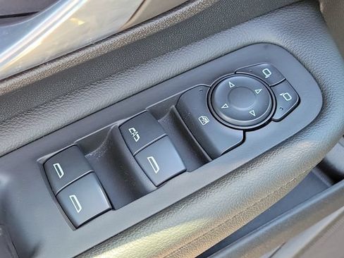 Used 2024 GMC Terrain SLE w/ Driver Convenience Package AWD/4WD image 19