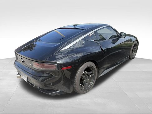 Used 2023 Nissan Z w/ Floor Mat Package RWD image 7