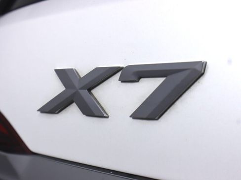 Used 2021 BMW X7 xDrive40i w/ Executive Package 2 AWD/4WD image 48