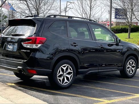 Used 2022 Subaru Forester Premium AWD/4WD image 15