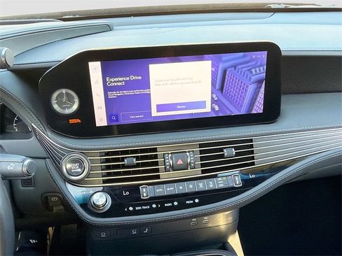 Used 2023 Lexus LS 500 AWD w/ Luxury Package image 28