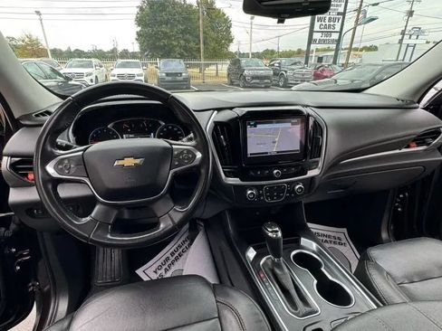 Used 2019 Chevrolet Traverse LT w/ LT Premium Package FWD image 25