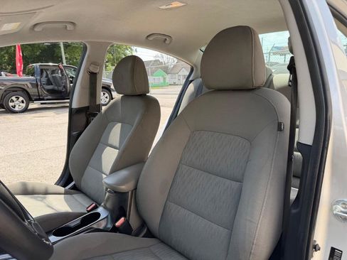 Used 2016 Kia Forte LX FWD image 30