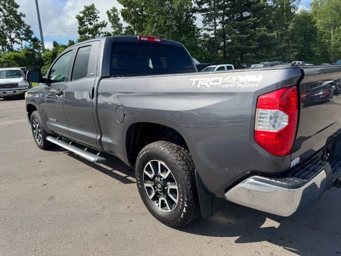 Used 2017 Toyota Tundra SR5 AWD/4WD image 10