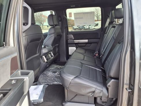 New 2026 Ford F250 Platinum image 22