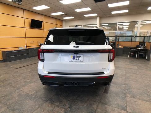 Used 2025 Ford Explorer ST-Line w/ Premium Package AWD/4WD image 6