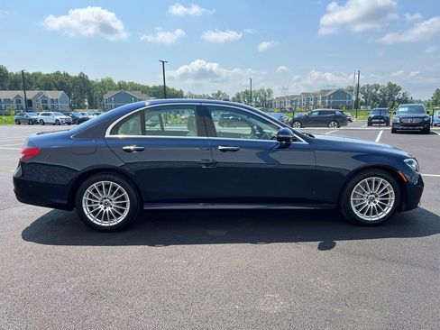 Used 2023 Mercedes-Benz E 350 4MATIC Sedan image 9