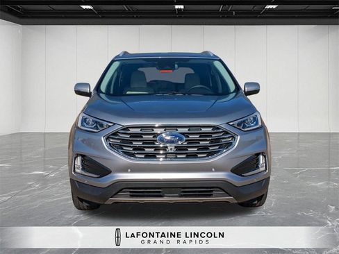 Used 2022 Ford Edge Titanium w/ Equipment Group 301A image 8