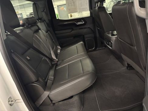 Used 2024 GMC Sierra 1500 SLT w/ SLT Convenience Package image 24