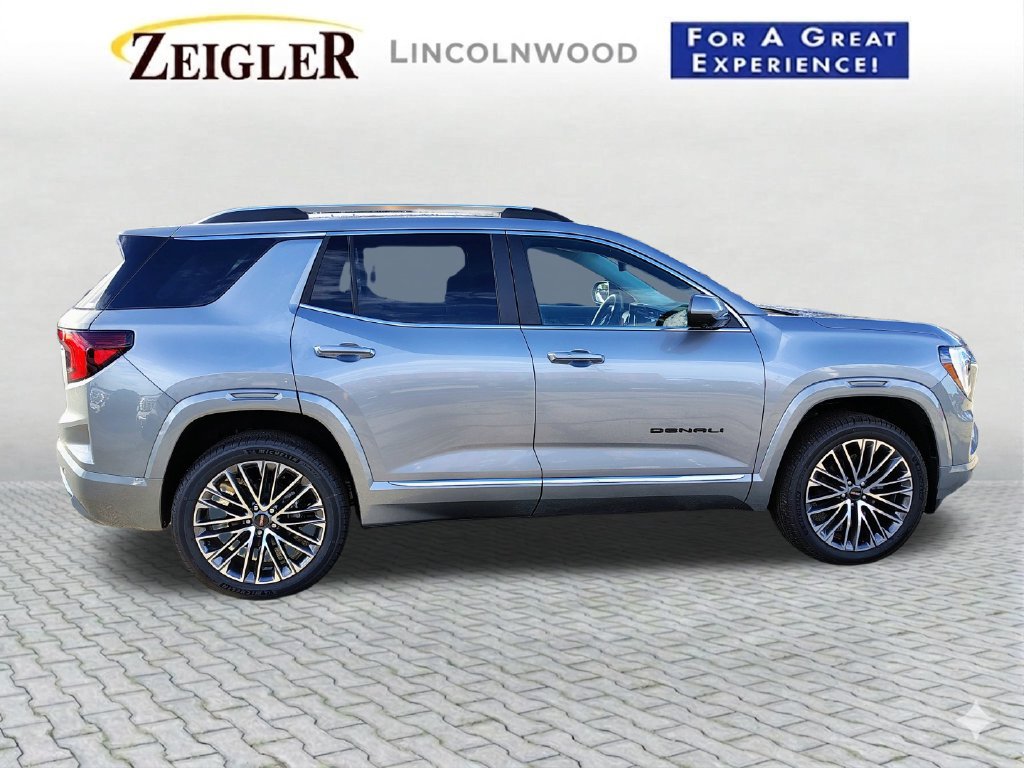 New 2026 GMC Terrain Denali w/ LPO, Black Badging Package AWD/4WD image 11