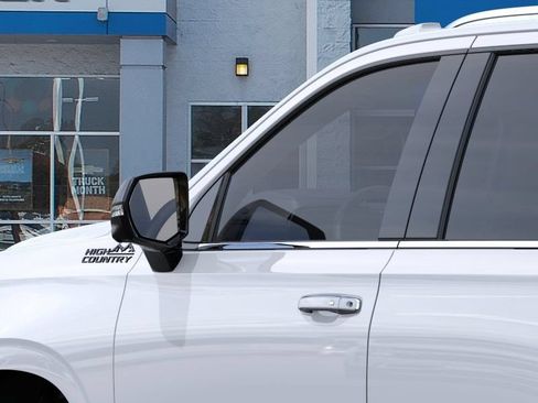 New 2026 Chevrolet Tahoe High Country AWD/4WD image 13