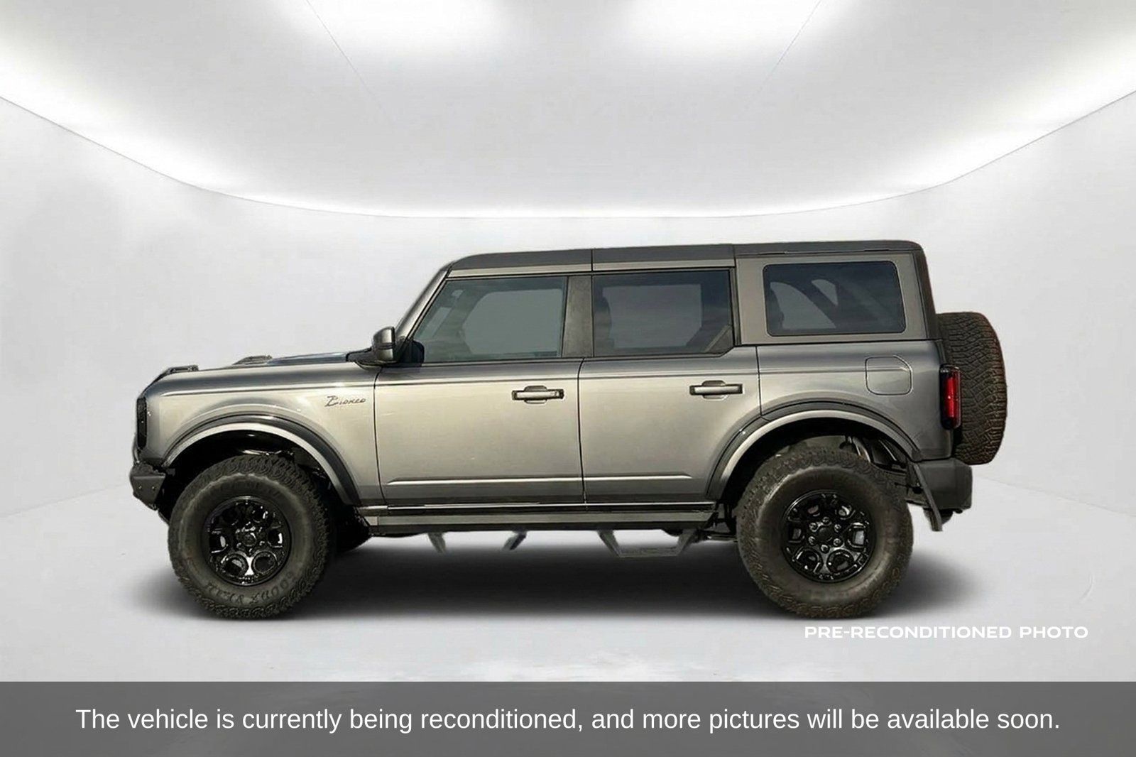 Used 2022 Ford Bronco Wildtrak AWD/4WD image 9
