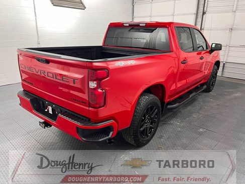Used 2025 Chevrolet Silverado 1500 Custom w/ Turbomax Blackout Package AWD/4WD image 9