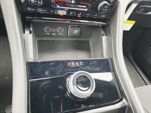 New 2026 Jeep Grand Cherokee Laredo X image 26