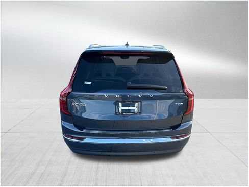 New 2026 Volvo XC90 T8 Ultra w/ Protection Package Premier image 4