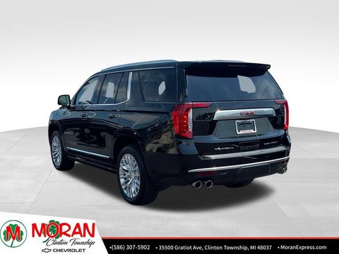 Certified 2023 GMC Yukon Denali w/ Denali Reserve Package AWD/4WD image 4