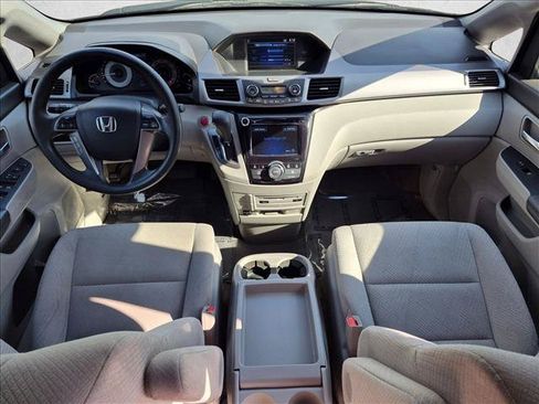 Used 2016 Honda Odyssey SE image 17