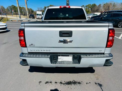 Used 2018 Chevrolet Silverado 1500 Custom w/ Custom Convenience Package image 4