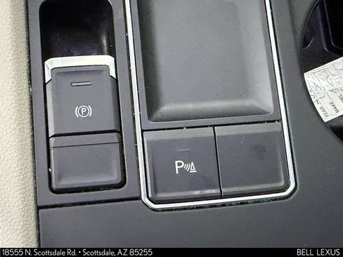 Used 2021 Volkswagen Atlas SE FWD image 27