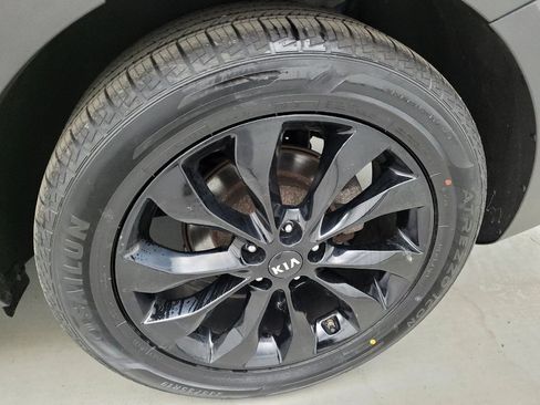 Used 2020 Kia Sorento EX FWD image 31