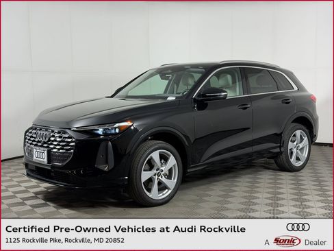 Used 2025 Audi Q5 Premium Plus w/ Premium Plus image 1