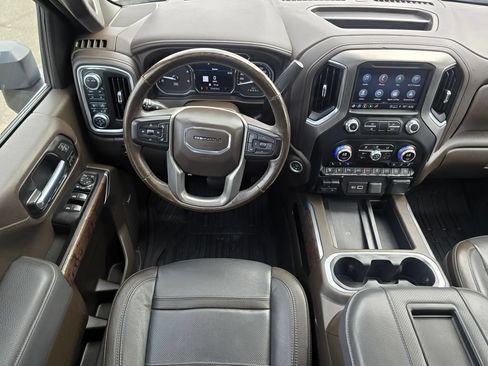 Used 2022 GMC Sierra 3500 Denali w/ Denali Ultimate Package AWD/4WD image 10