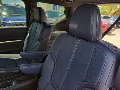 Certified 2026 INFINITI QX80 4WD w/ Sport Exterior Package image 24