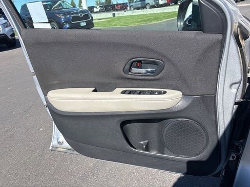Certified 2022 Honda HR-V LX image 21