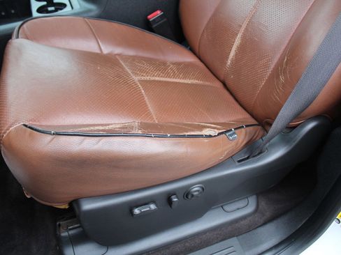 Used 2012 Chevrolet Silverado 2500 LTZ image 19