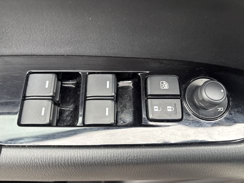 Used 2025 MAZDA CX-5 AWD 2.5 S w/ Select Package image 19