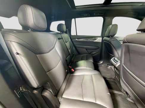 Used 2024 Cadillac XT6 Sport w/ Technology Package AWD/4WD image 31