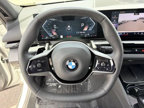 Used 2025 BMW 530i RWD image 24