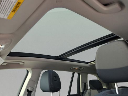 Certified 2026 Mercedes-Benz GLS 450 4MATIC image 38