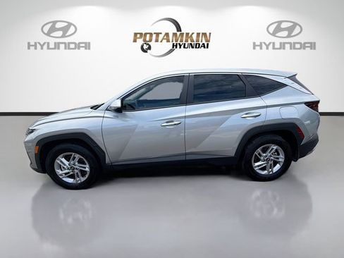 Used 2025 Hyundai Tucson SE FWD image 8