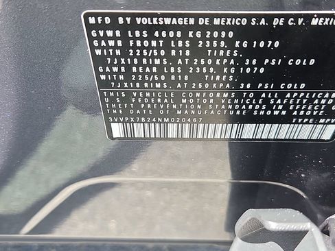 Used 2022 Volkswagen Taos SE w/ Panoramic Sunroof Package AWD/4WD image 13