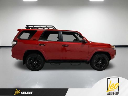 Used 2022 Toyota 4Runner SR5 RWD image 6