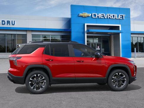 New 2026 Chevrolet Equinox RS w/ Convenience Package III AWD/4WD image 5