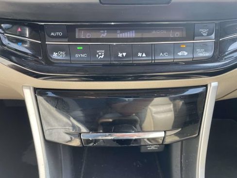 Used 2016 Honda Accord EX-L image 33