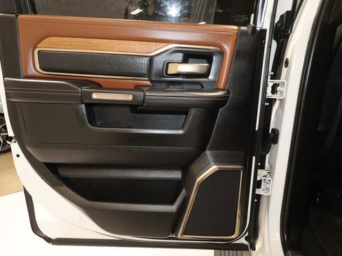 Used 2019 RAM 3500 Limited image 21