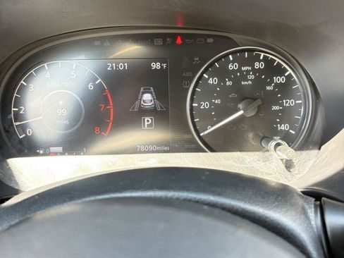 Used 2021 Nissan Kicks SV FWD image 19