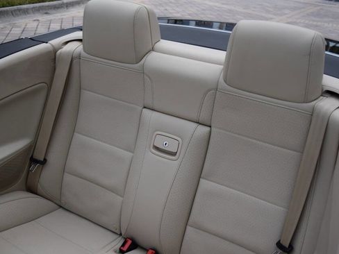 Used 2016 Volkswagen Eos Komfort image 56