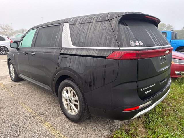 Used 2022 Kia Carnival LX FWD image 4