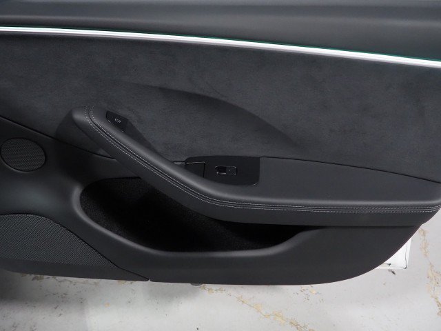 Used 2024 Tesla Model 3 Long Range AWD/4WD image 63