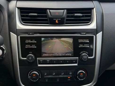 Used 2016 Nissan Altima 2.5 S w/ Power Driver Seat Package image 10