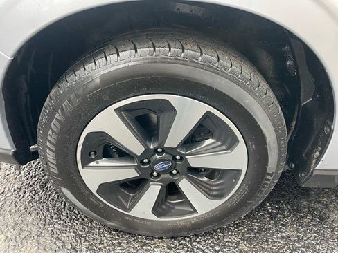 Used 2017 Subaru Forester 2.5i w/ Alloy Wheel Package AWD/4WD image 13
