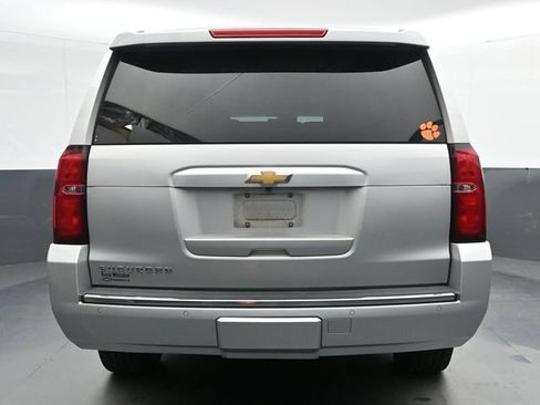 Used 2016 Chevrolet Suburban LTZ RWD image 7