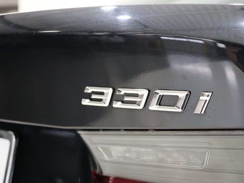 Used 2025 BMW 330i xDrive Sedan AWD/4WD image 12