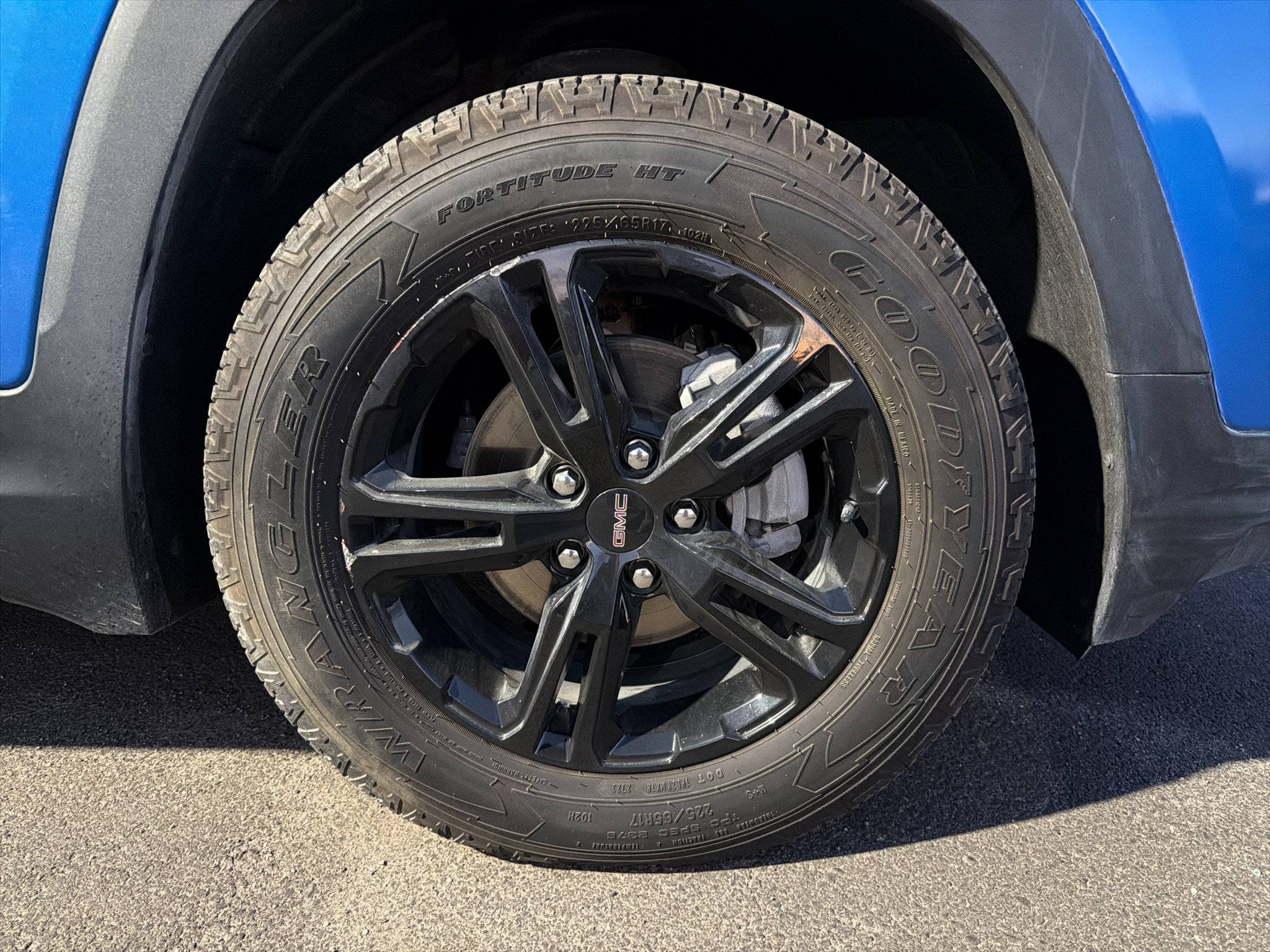 Used 2024 GMC Terrain AT4 w/ Infotainment Package II AWD/4WD image 9