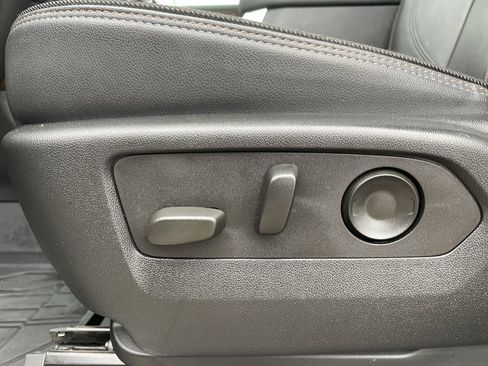 Used 2024 Chevrolet Silverado 1500 High Country w/ High Country Premium Package image 20